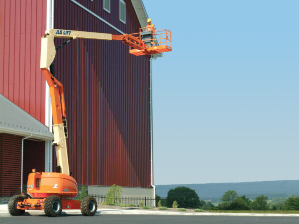 600aj-boom a man on a lift