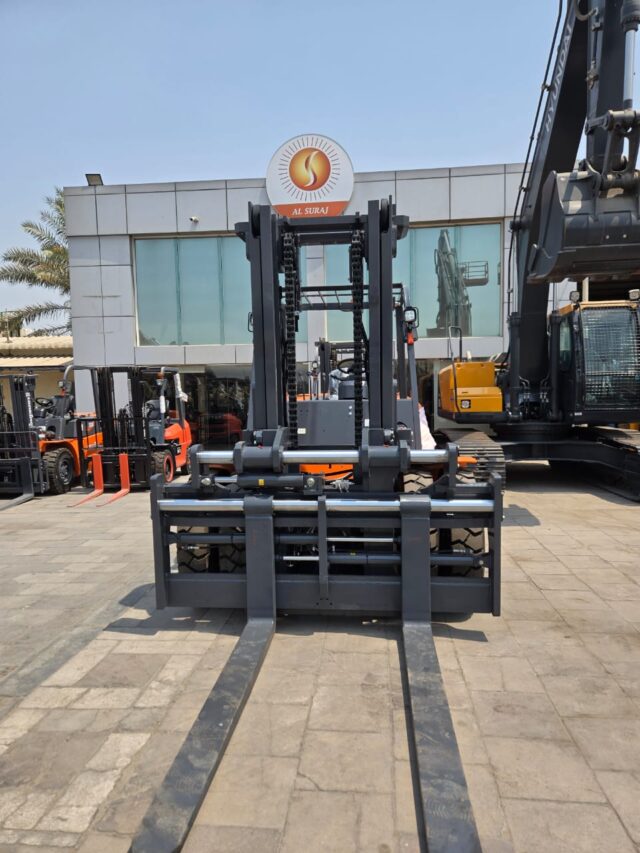 Machinex forklift at Al Suraj Yard
